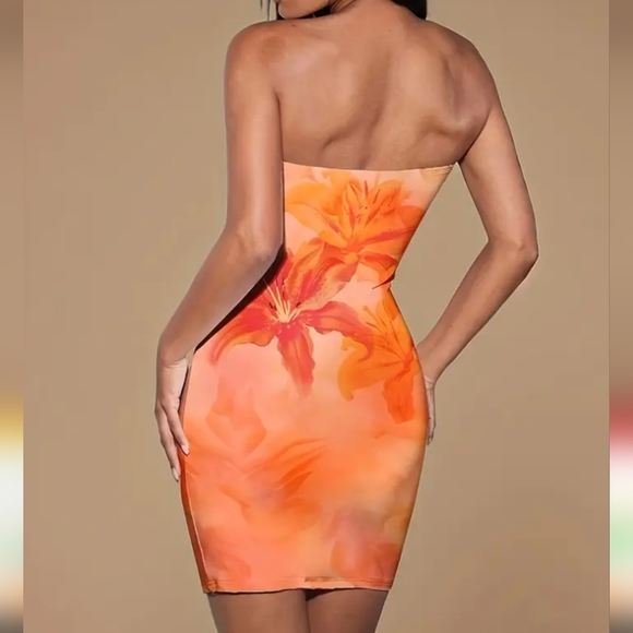 Orange Floral Strapless Dress - Picture 4 of 4